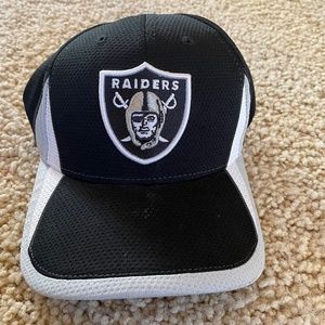 Raiders New Era 39THIRTY Team Classic Flex Hat - Black/Grey/White